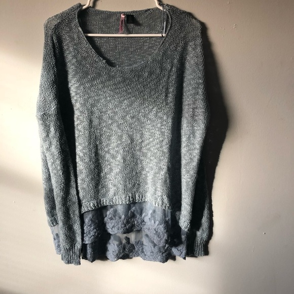 Love by Design-Blue Sweater-3/$20 🦋 - Picture 1 of 4